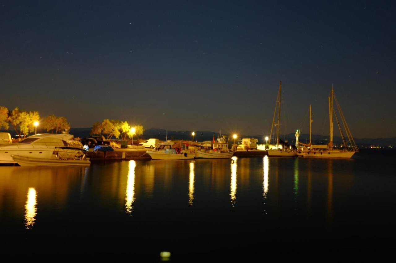 Des Roses Hotel Platanias  Exterior photo